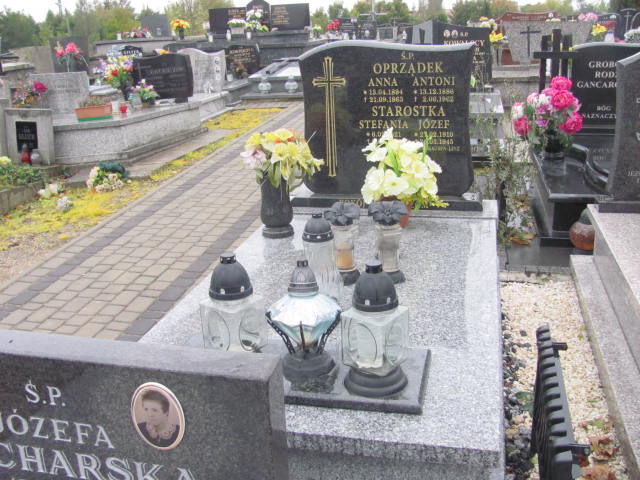 Grób Antoni Oprządek