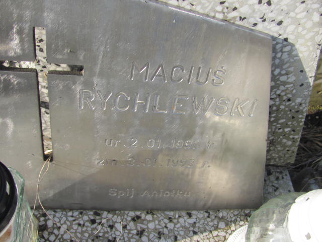 Maciej Rychlewski 1998 Chrzanów Kościelec - Grobonet - Wyszukiwarka osób pochowanych